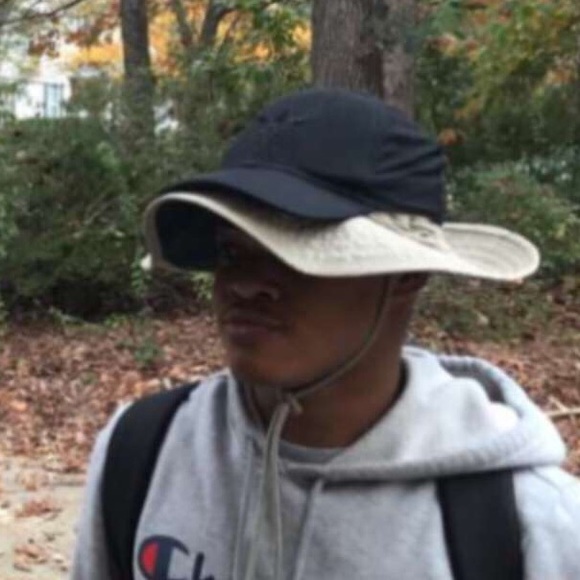 Meet your Posher, Kevin - Picture 1 of 1